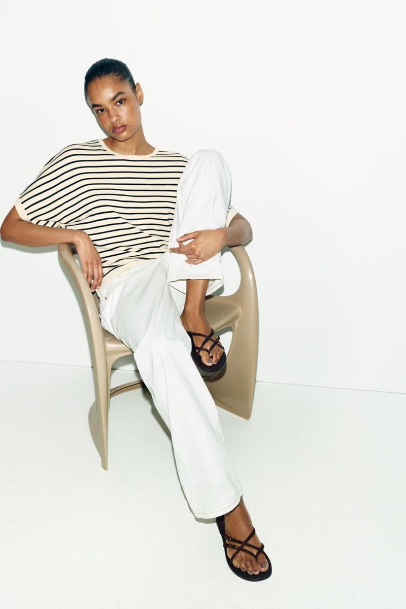 Sandal Flat With Straps