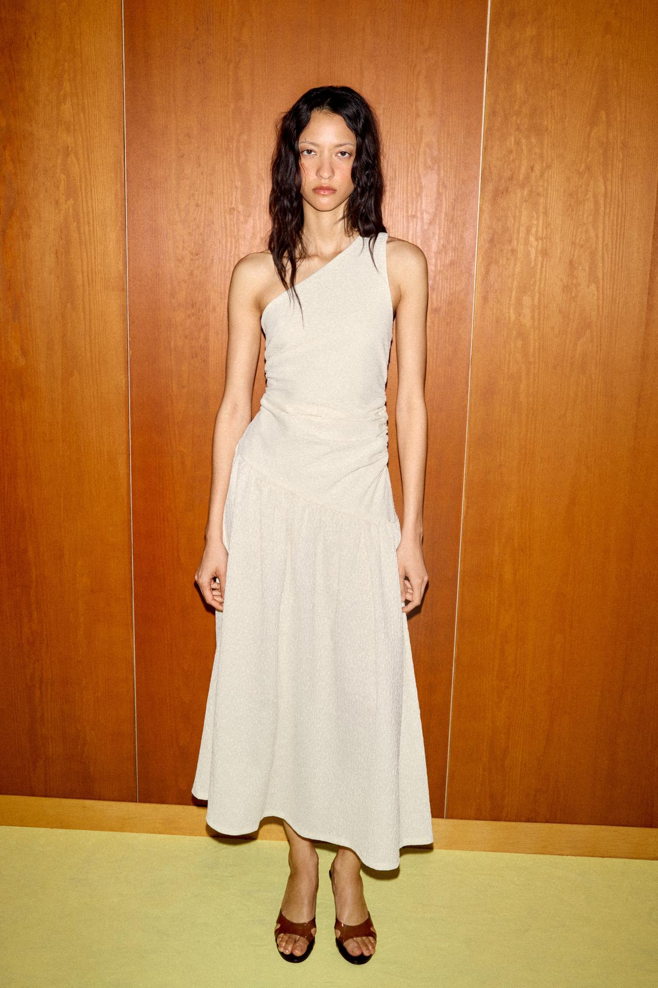 Dress Asymmetric With Texture